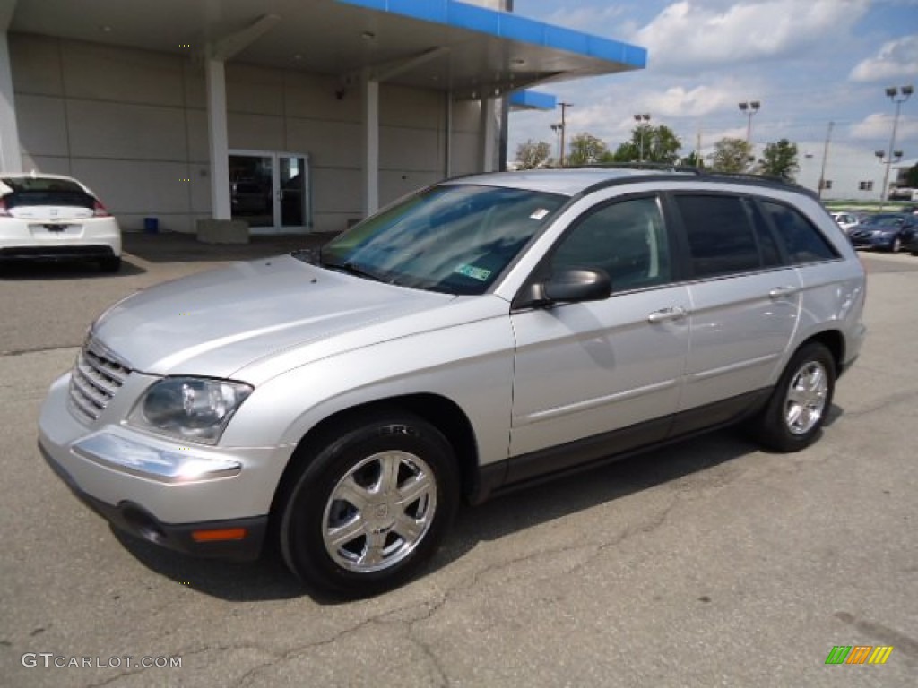 2004 Pacifica AWD - Bright Silver Metallic / Dark Slate Gray photo #8