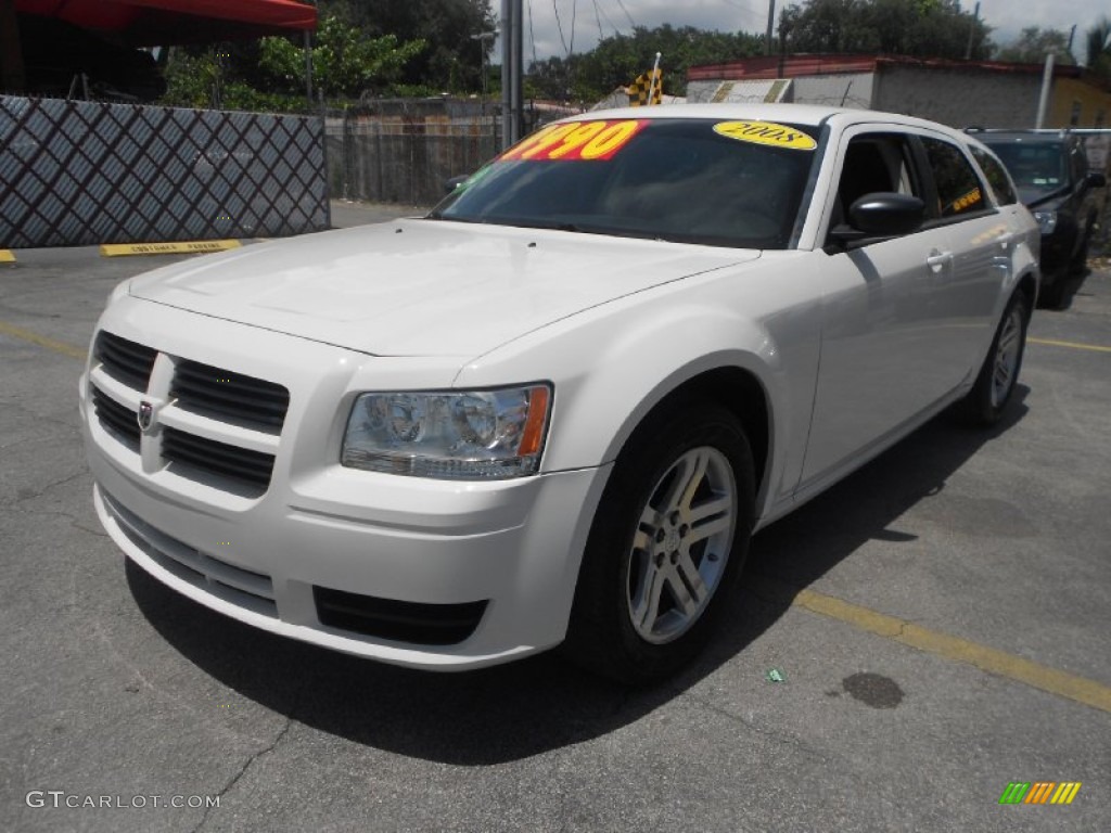 2008 Magnum  - Stone White / Dark Slate Gray/Light Slate Gray photo #3