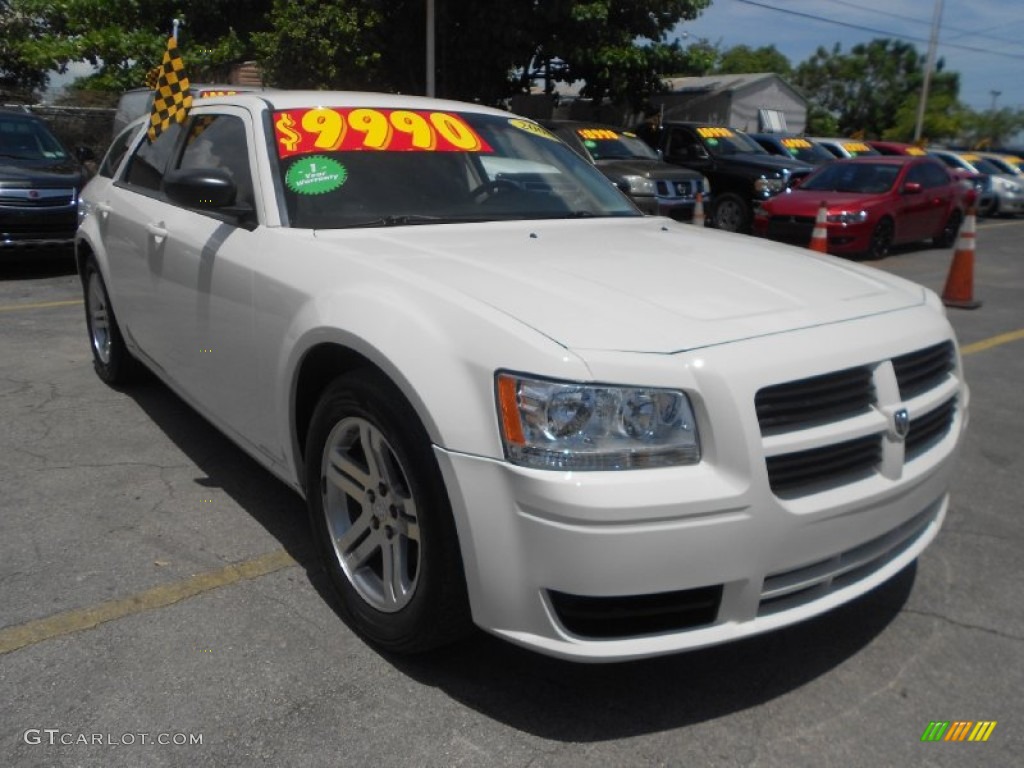 2008 Magnum  - Stone White / Dark Slate Gray/Light Slate Gray photo #4