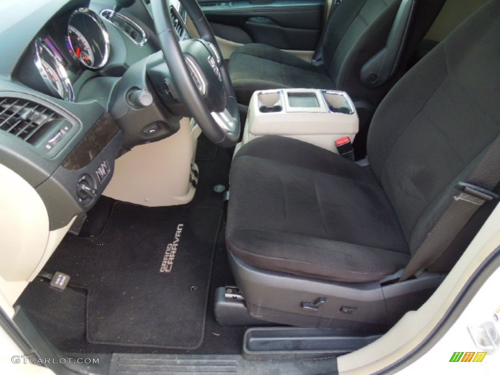 2012 Grand Caravan Crew - Stone White / Black/Light Graystone photo #8