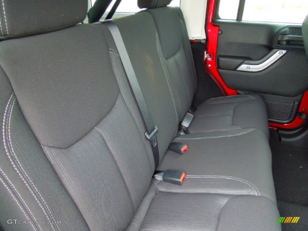 Black Interior 2013 Jeep Wrangler Unlimited Sahara 4x4 Photo #69437980