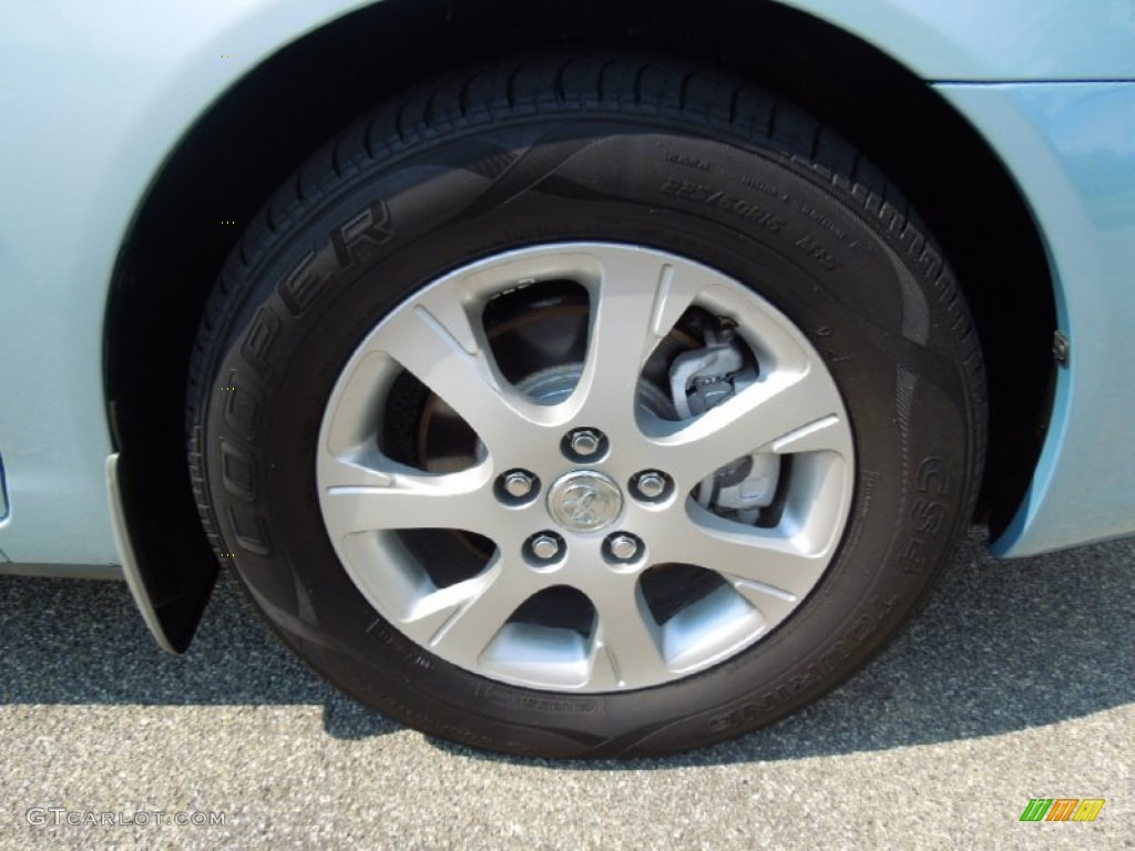 2005 Toyota Camry XLE V6 Wheel Photos