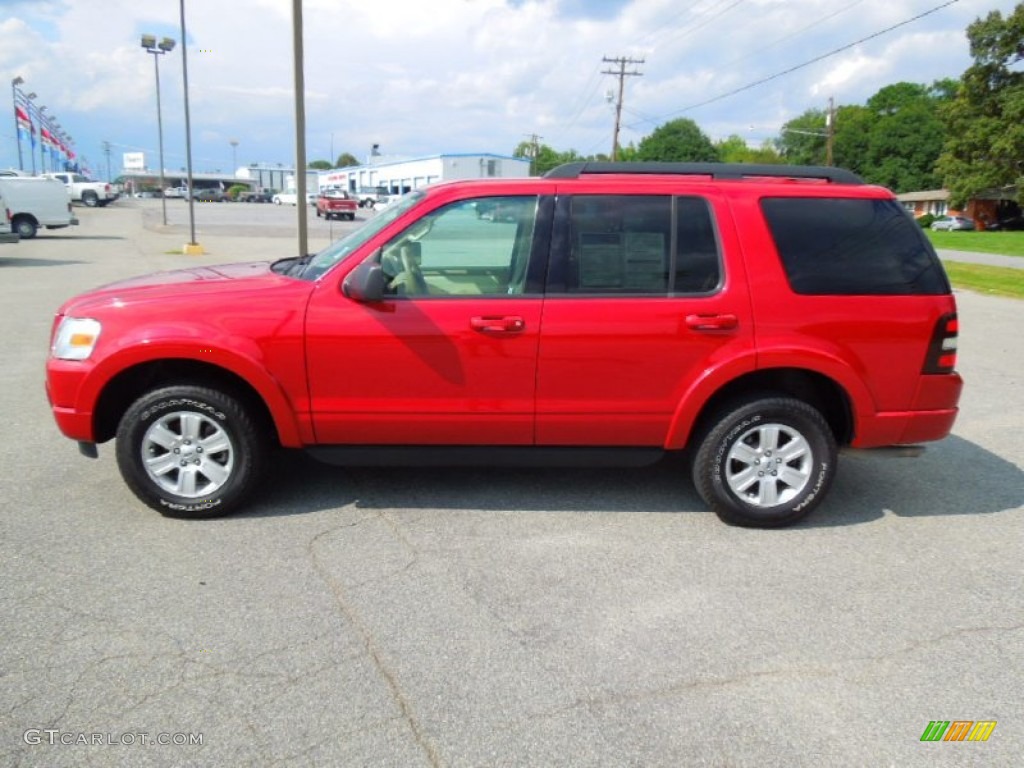 2010 Explorer XLT - Torch Red / Camel photo #4