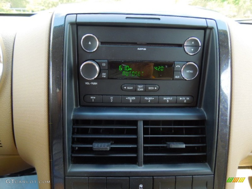 2010 Explorer XLT - Torch Red / Camel photo #13