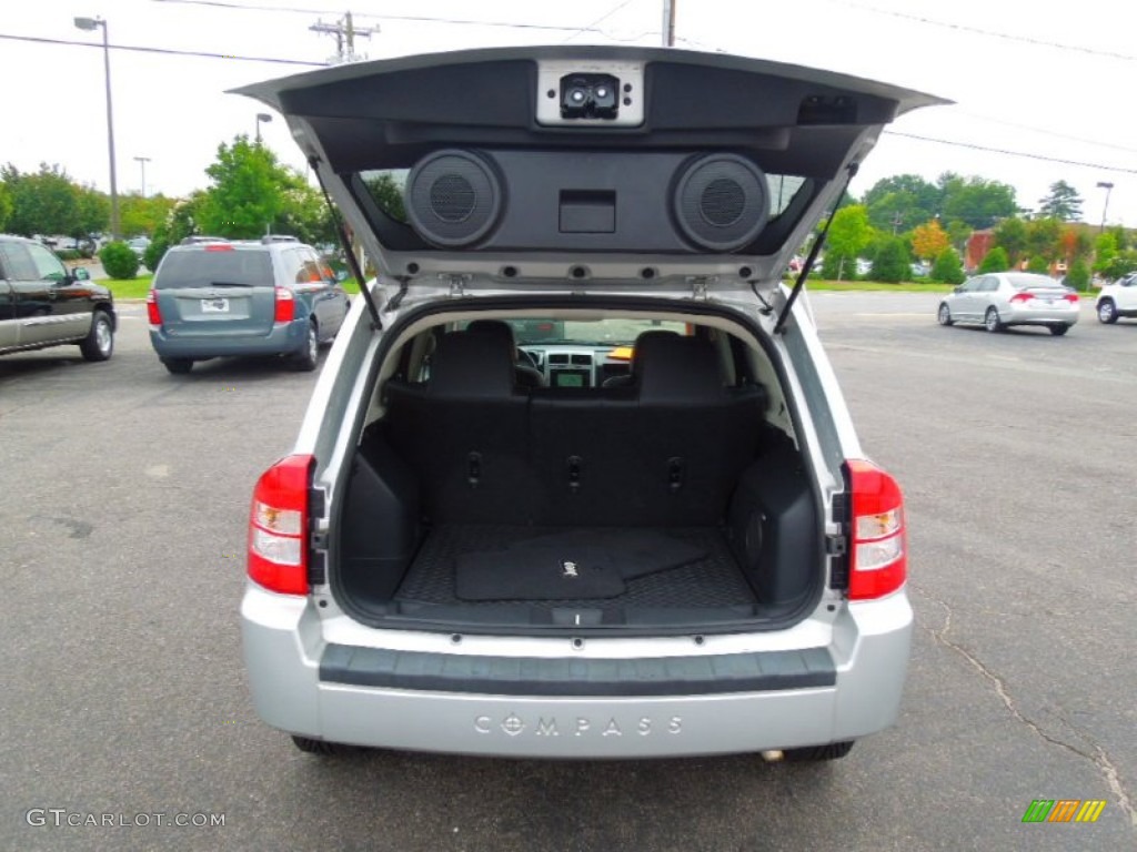 2008 Jeep Compass Limited Trunk Photos