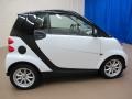 Crystal White - fortwo passion coupe Photo No. 9