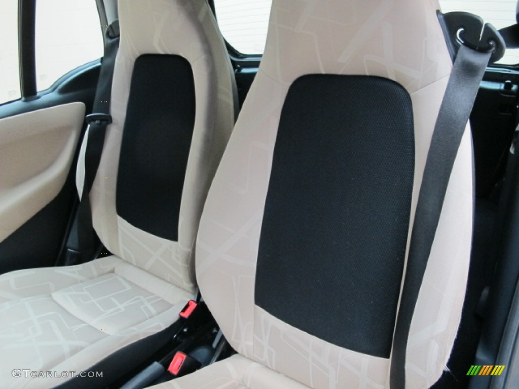 Design Beige Interior 2008 Smart fortwo passion coupe Photo #69444682