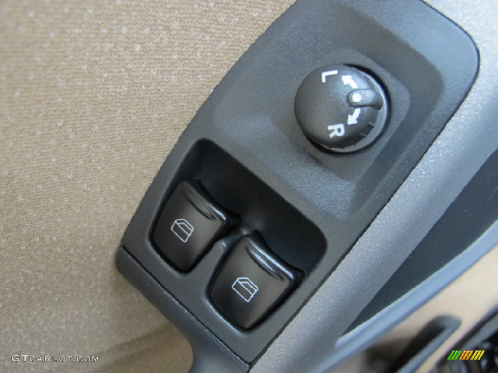 2008 Smart fortwo passion coupe Controls Photo #69444772