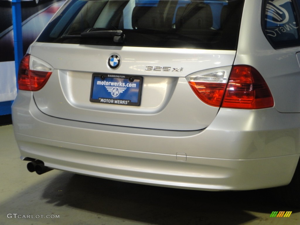 2006 3 Series 325xi Wagon - Titanium Silver Metallic / Black photo #9