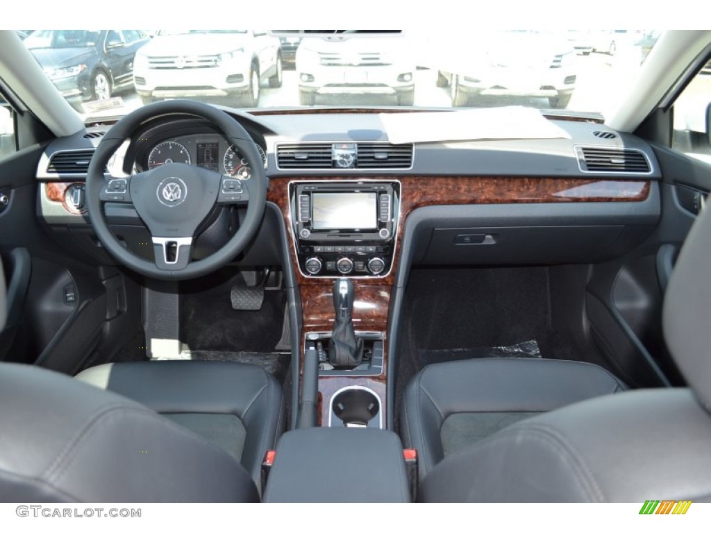 2013 Volkswagen Passat TDI SEL Titan Black Dashboard Photo #69445087