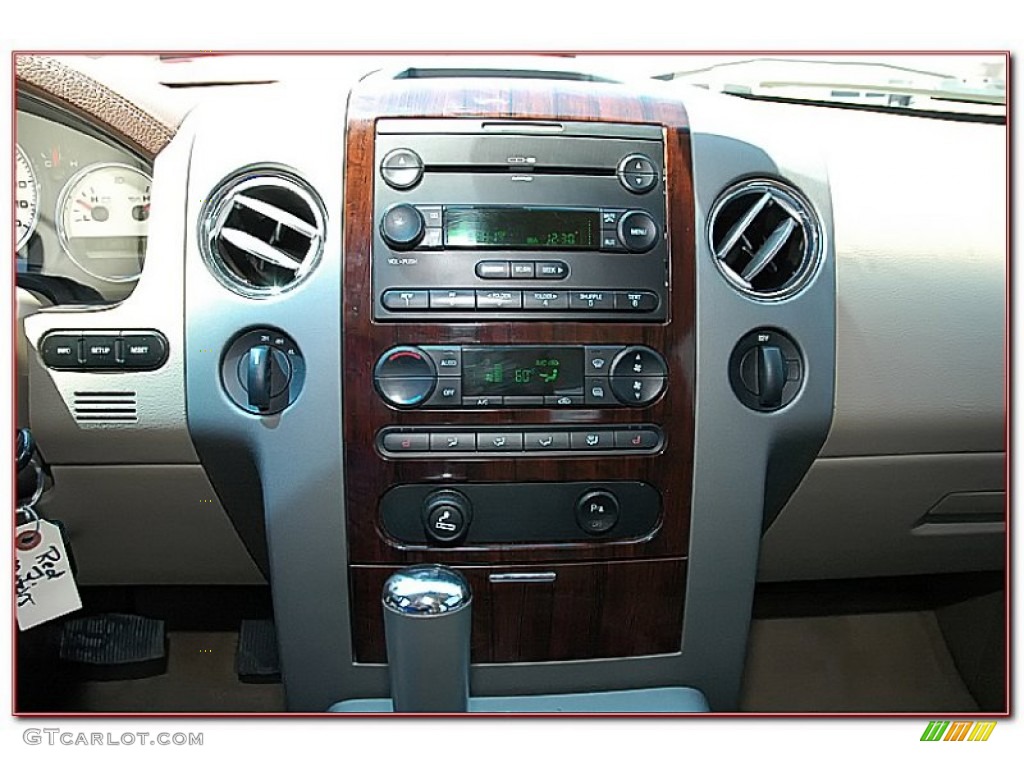 2006 F150 King Ranch SuperCrew 4x4 - Oxford White / Castano Brown Leather photo #56