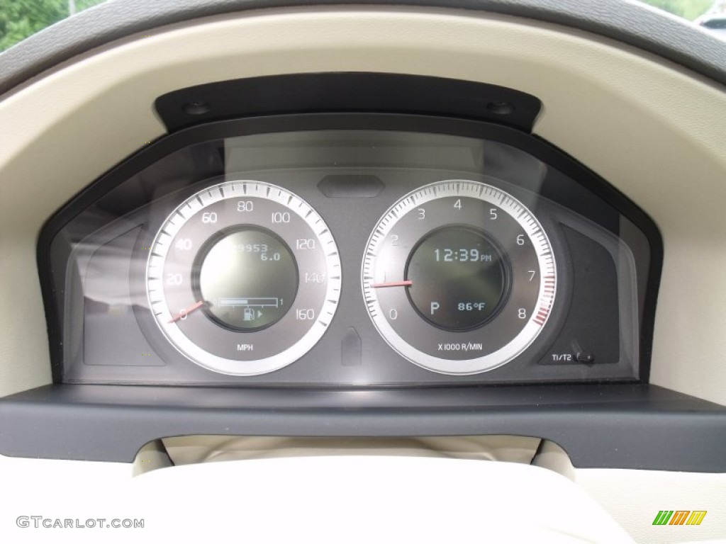 2009 Volvo XC70 3.2 AWD Gauges Photos