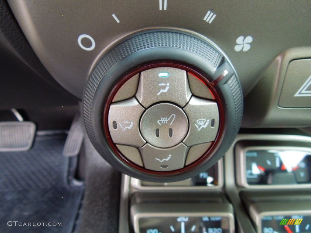 2013 Chevrolet Camaro SS Coupe Controls Photo #69452893