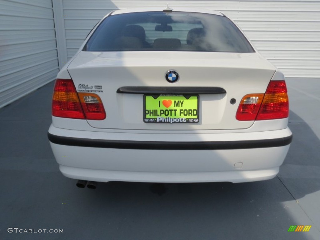 2004 3 Series 325i Sedan - Alpine White / Sand photo #4
