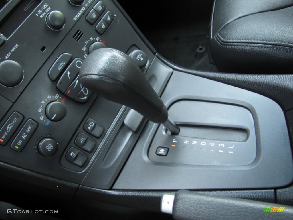2003 Volvo S60 2.4 Transmission Photos