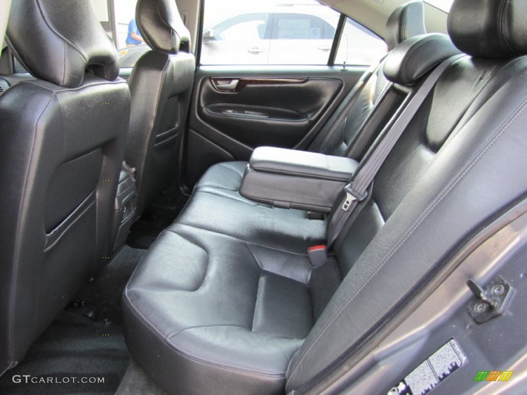 2003 Volvo S60 2.4 Rear Seat Photo #69457642