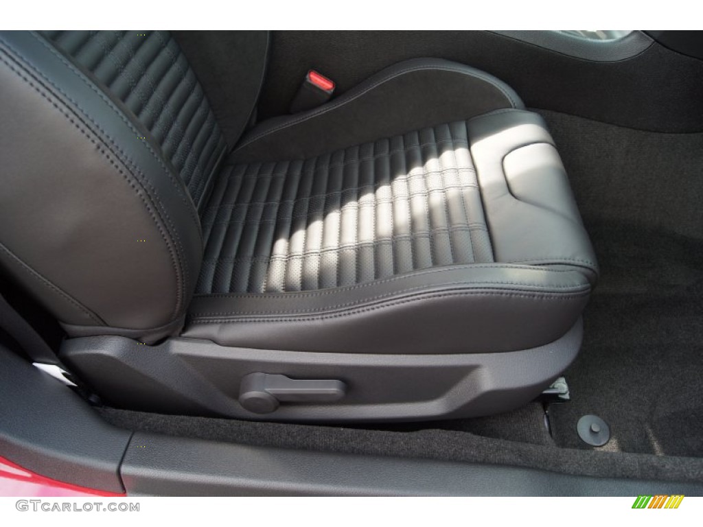 2013 Ford Mustang Shelby GT500 SVT Performance Package Coupe Front Seat Photo #69458011