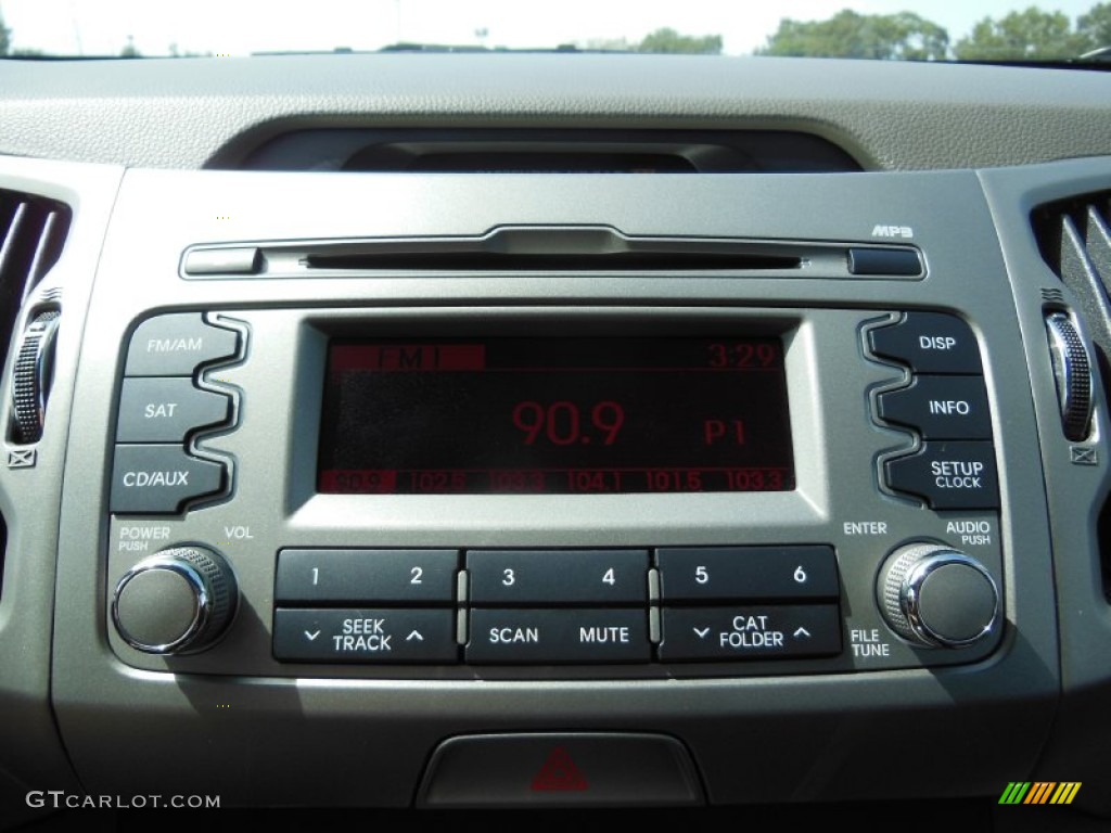 2011 Kia Sportage LX Audio System Photo #69458596