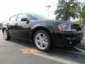 Black - Avenger SXT Photo No. 4