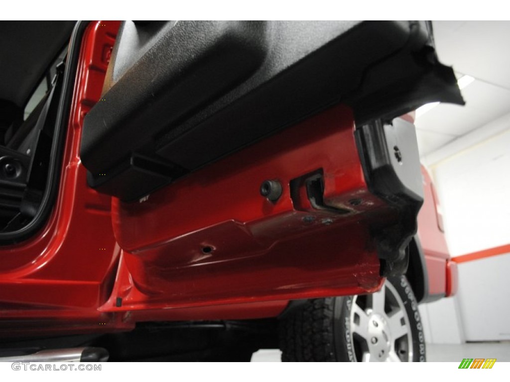 2005 F150 FX4 SuperCab 4x4 - Bright Red / Black photo #132