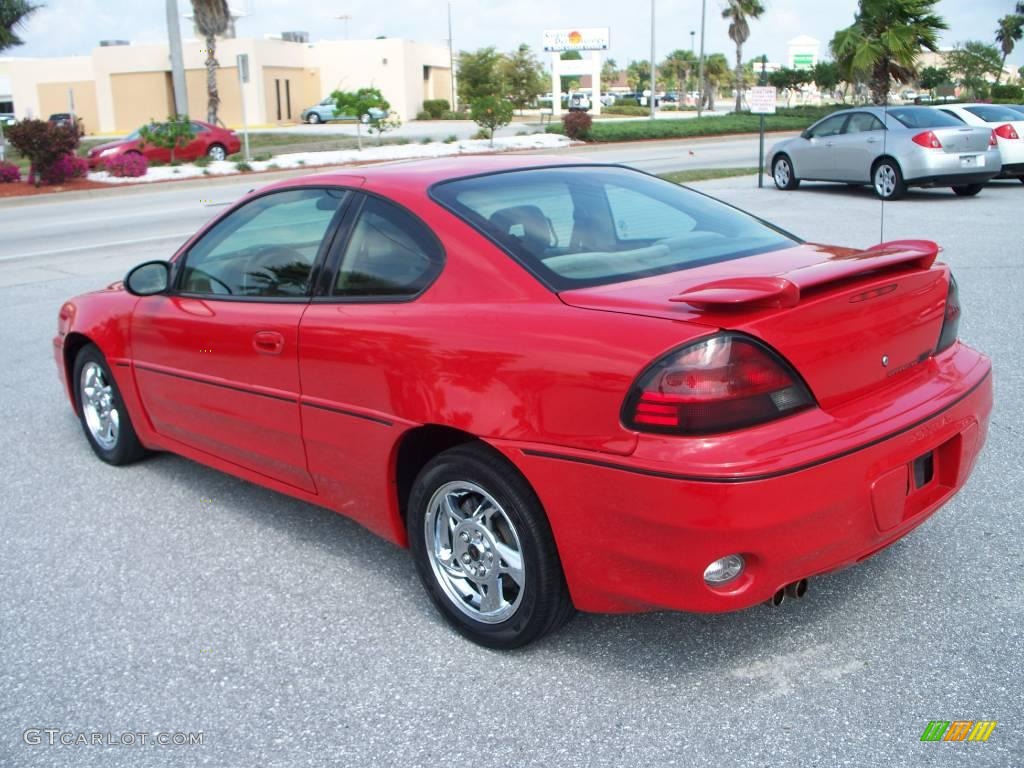 2005 Grand Am GT Coupe - Victory Red / Dark Taupe photo #7