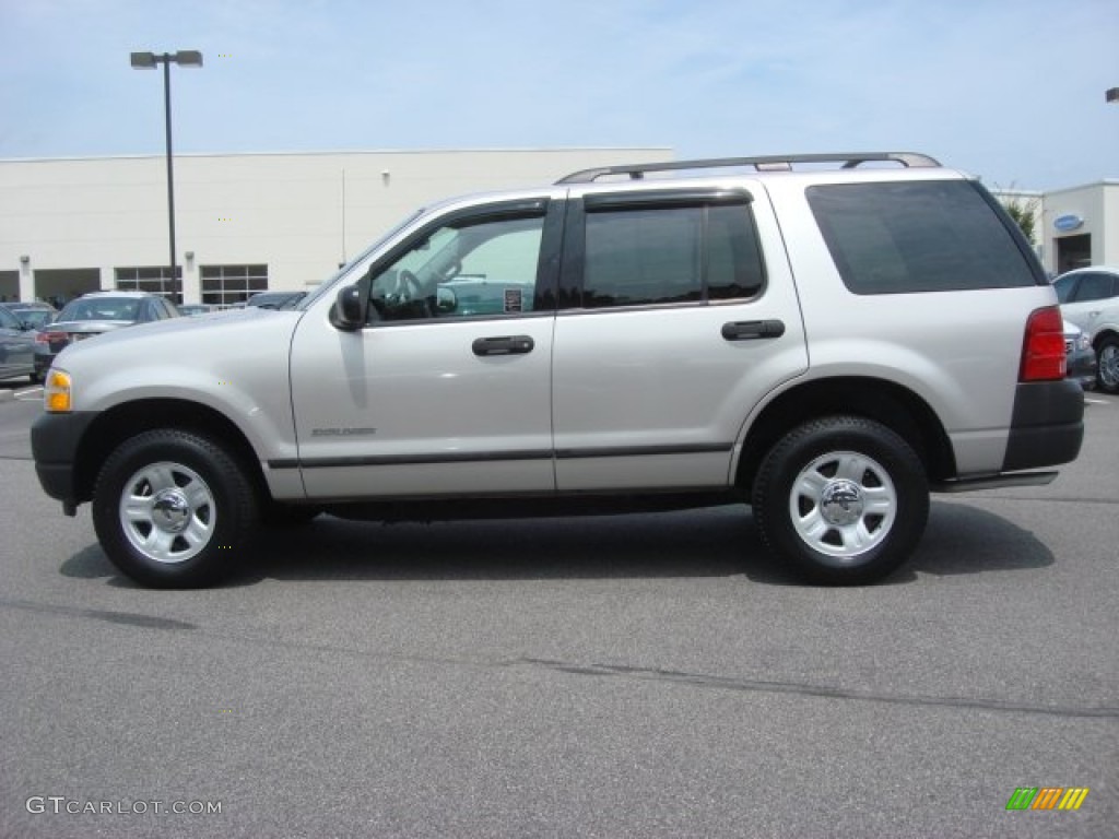 2004 Explorer XLS - Silver Birch Metallic / Graphite photo #3