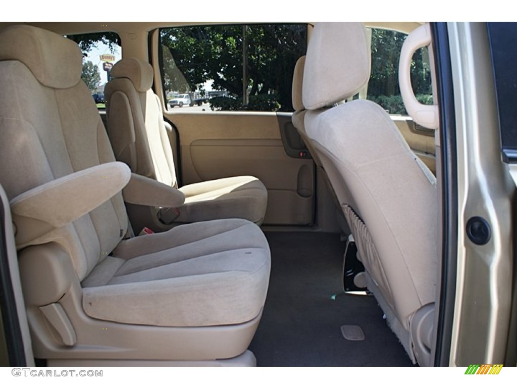 Beige Interior 2008 Kia Sedona LX Photo #69467596