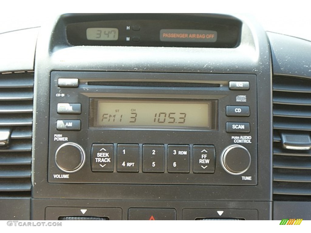 2008 Kia Sedona LX Audio System Photos