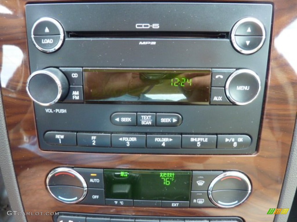 2008 Ford Taurus SEL Audio System Photo #69468037