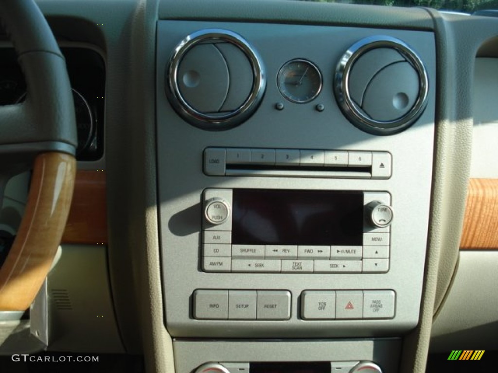 2007 MKZ Sedan - Vivid Red Metallic / Sand photo #10