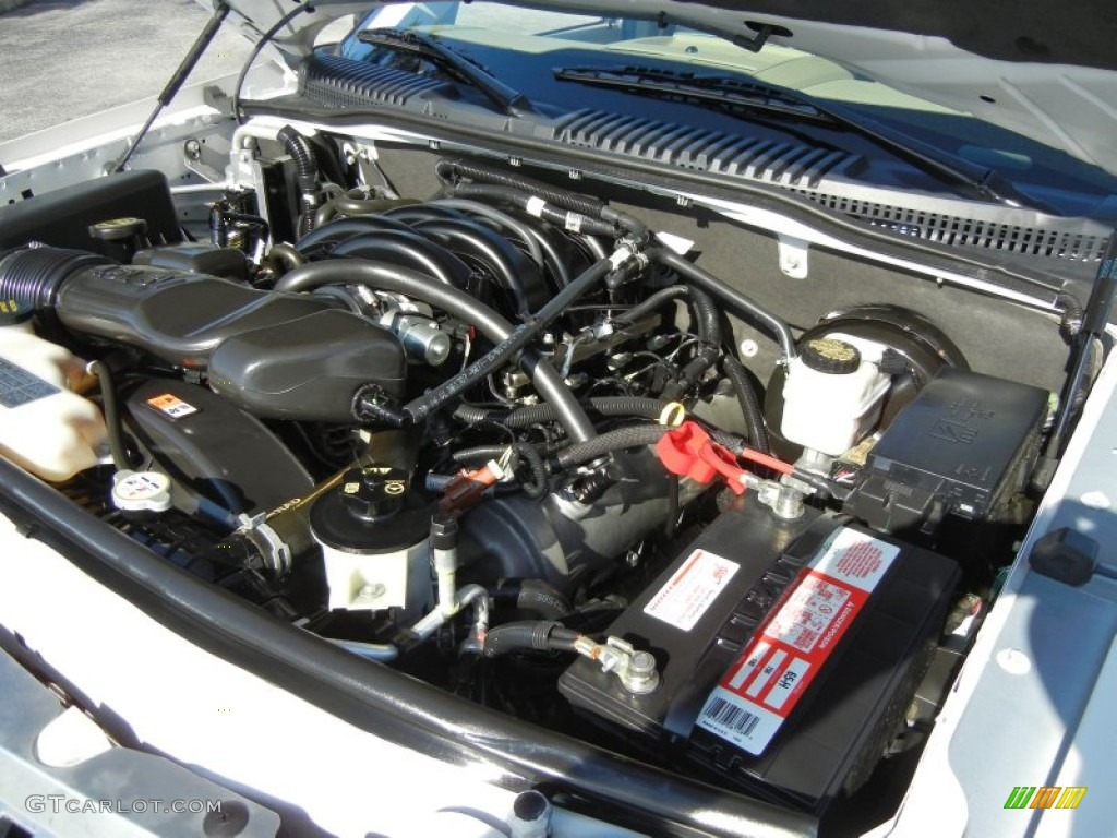 2008 Mercury Mountaineer Premier Engine Photos