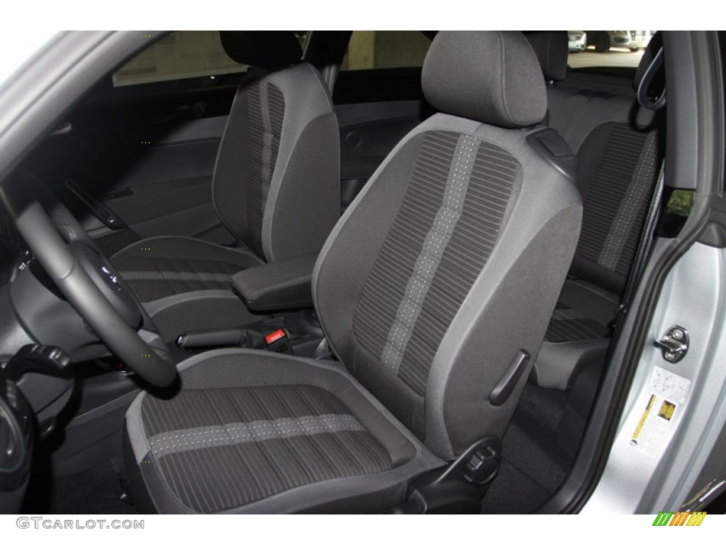 2013 Volkswagen Beetle Turbo Front Seat Photo #69474934