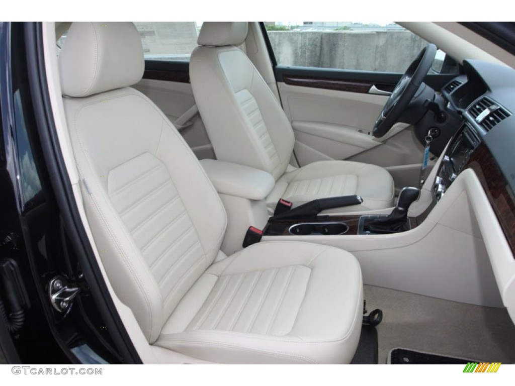 Cornsilk Beige Interior 2013 Volkswagen Passat 2.5L SEL Photo #69476302