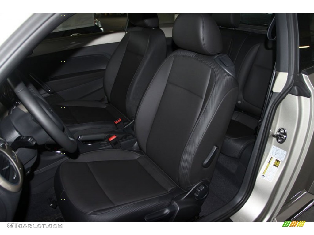 2012 Volkswagen Beetle 2.5L Front Seat Photo #69476680