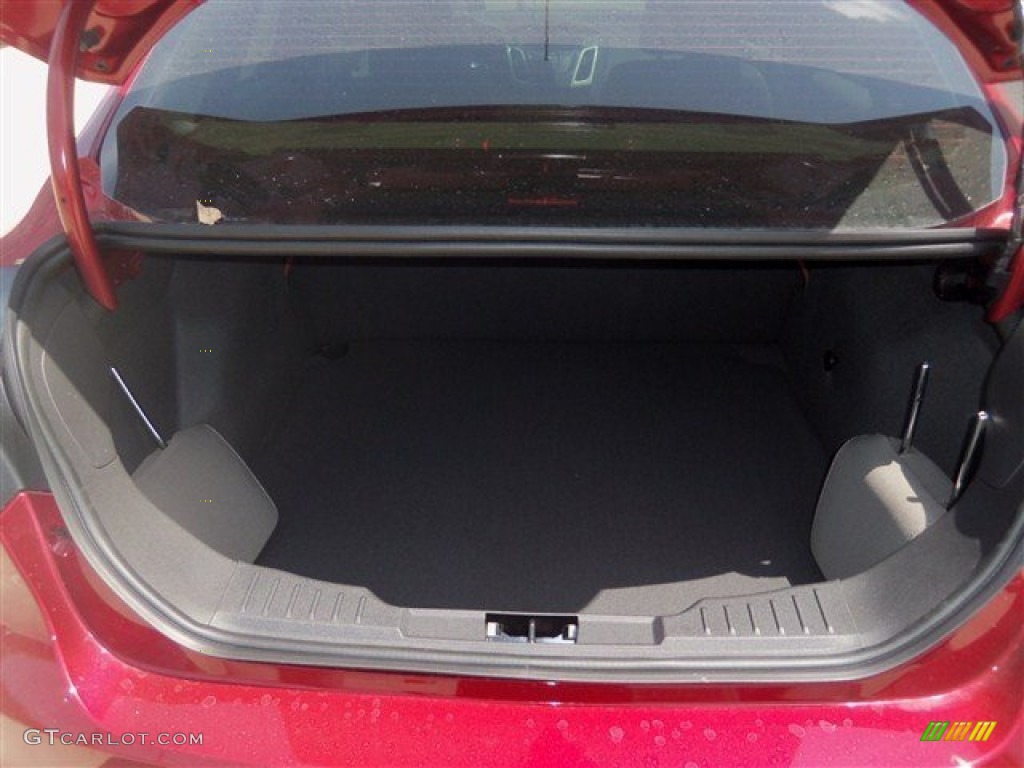 2013 Ford Focus SE Sedan Trunk Photo #69478270