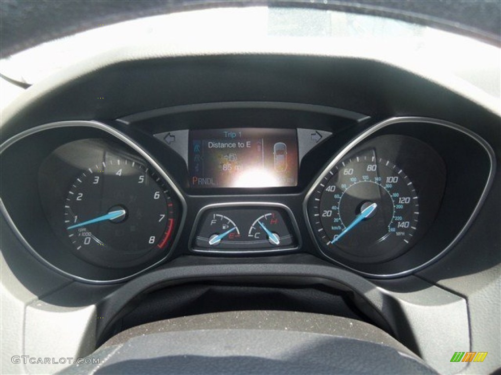 2013 Ford Focus SE Sedan Gauges Photo #69478336