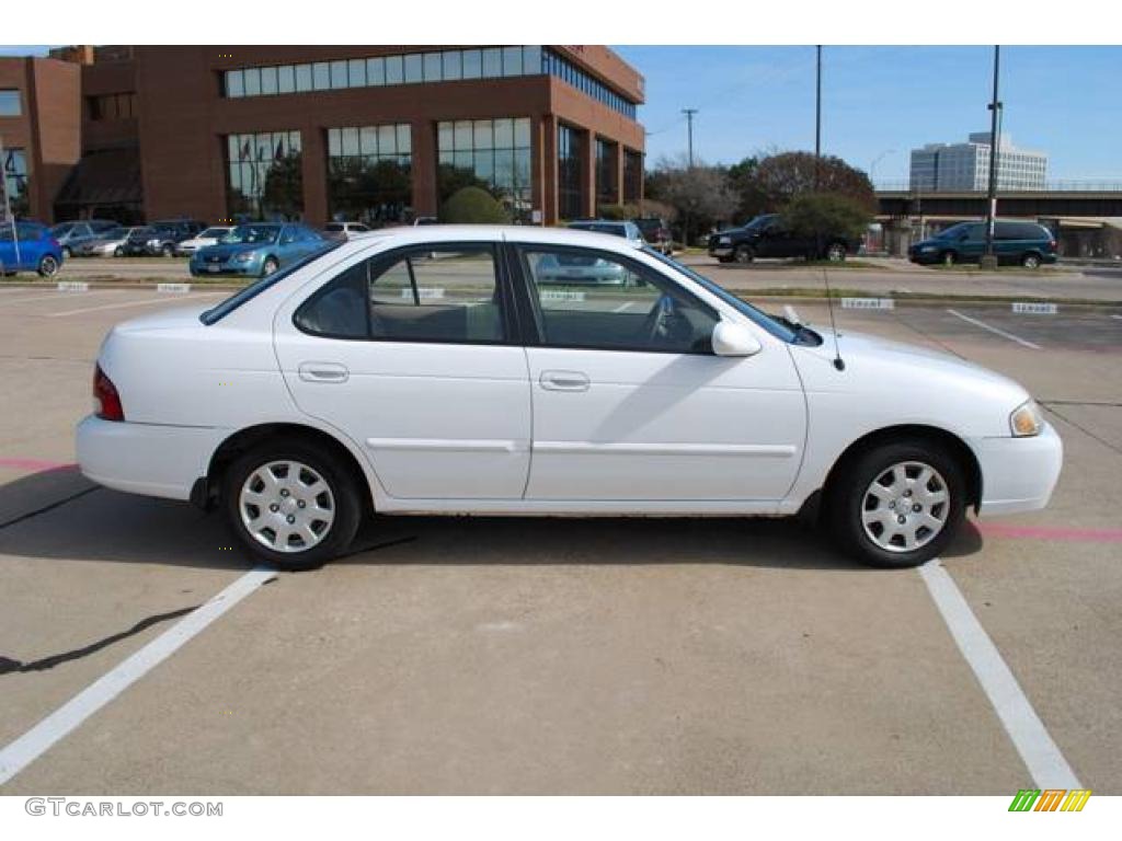 2001 Sentra GXE - Avalanche White / Sand photo #8