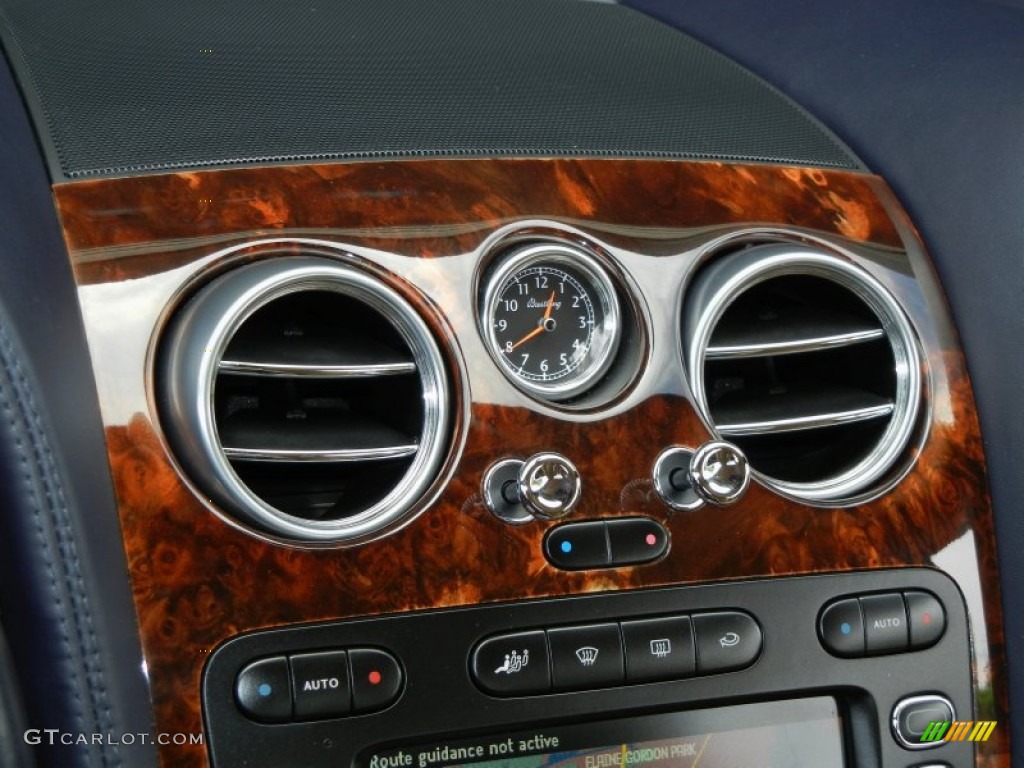 2005 Bentley Continental GT Standard Continental GT Model Controls Photo #69481015