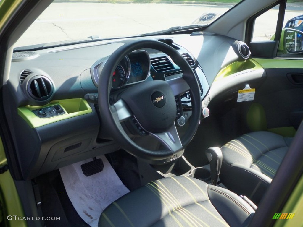 Green/Green Interior 2013 Chevrolet Spark LT Photo #69486991