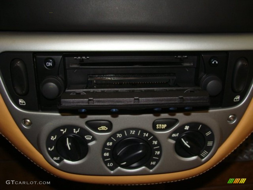 2002 Ferrari 360 Modena F1 Controls Photo #69489478