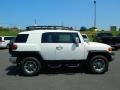 Iceberg White - FJ Cruiser 4WD Photo No. 2