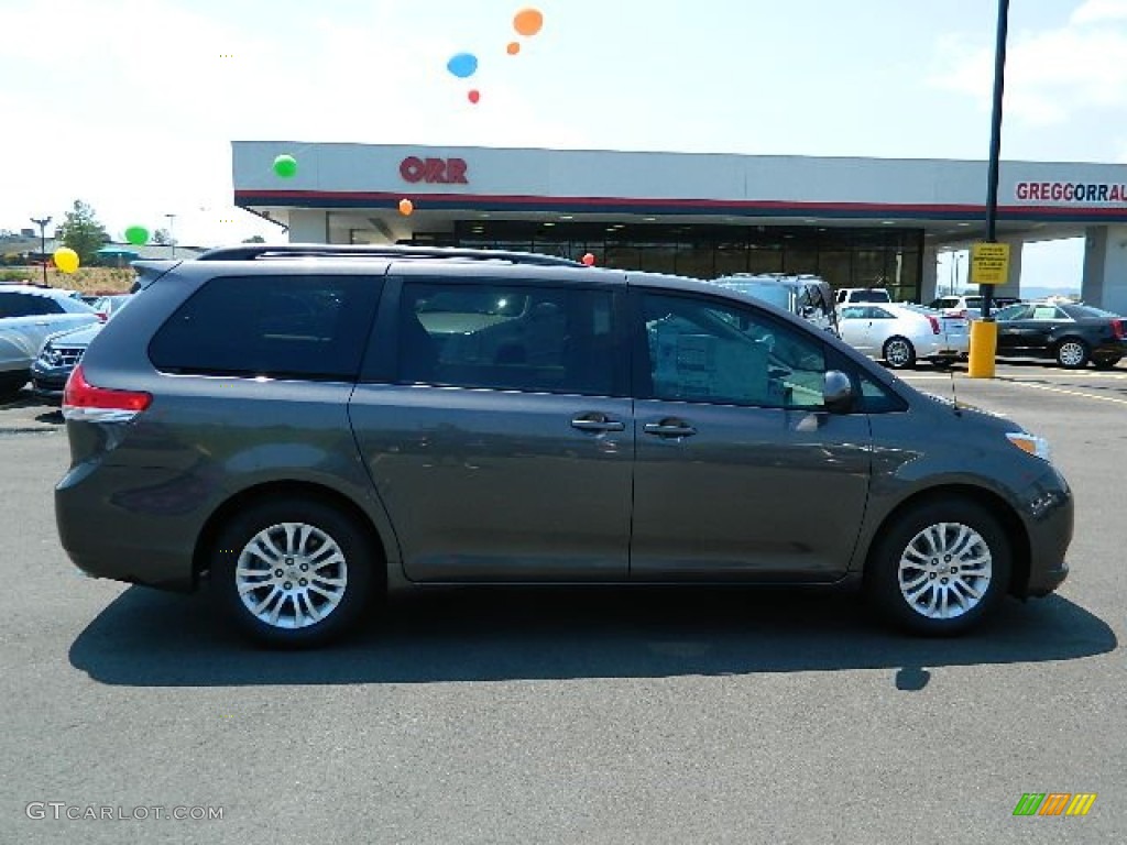 2012 Sienna XLE - Predawn Gray Mica / Light Gray photo #2