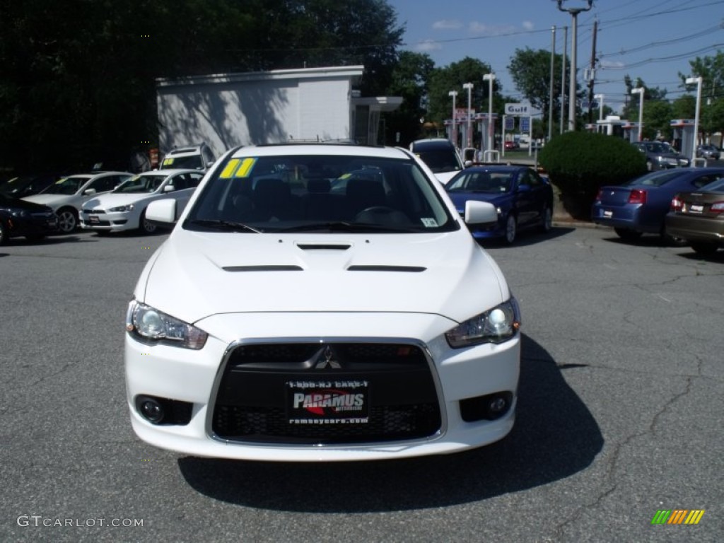 Wicked White Metallic Mitsubishi Lancer