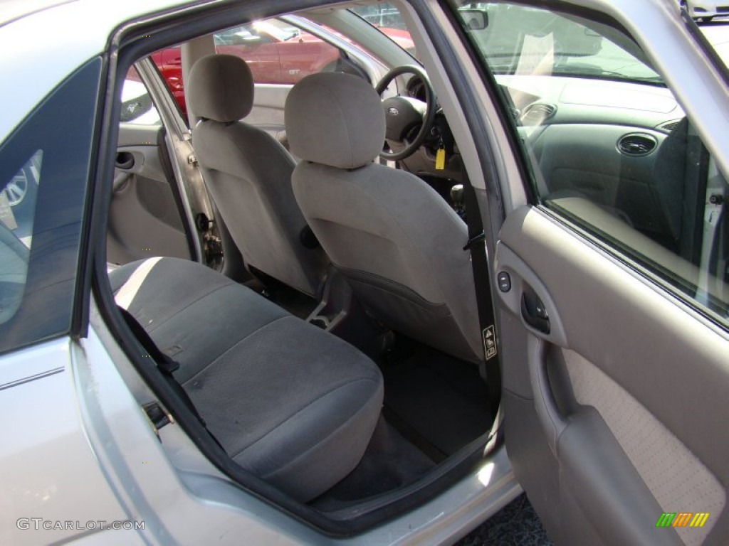 2003 Focus ZTS Sedan - CD Silver Metallic / Medium Graphite photo #12