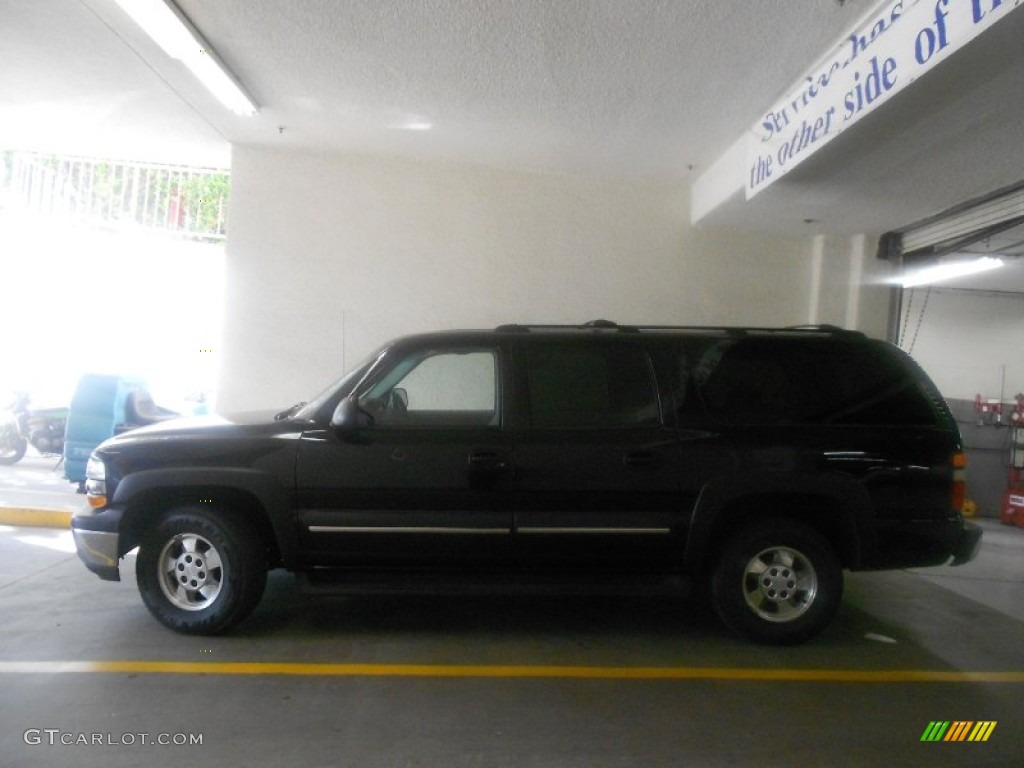 2003 Suburban 1500 LS 4x4 - Black / Gray/Dark Charcoal photo #3