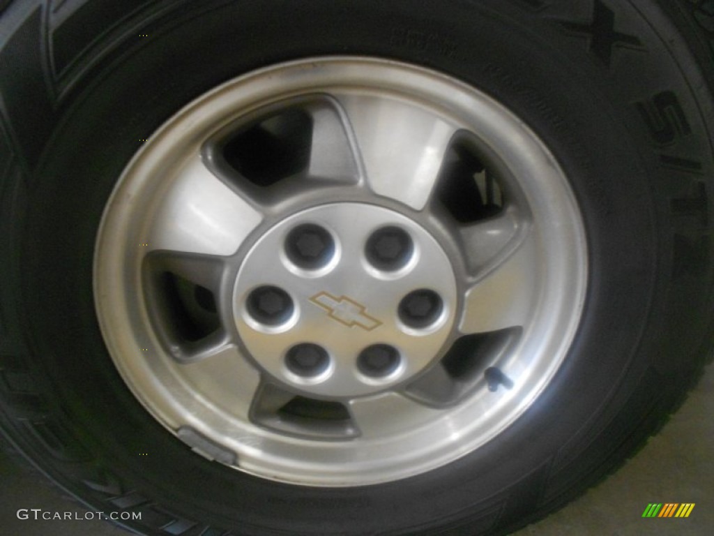 2003 Chevrolet Suburban 1500 LS 4x4 Wheel Photo #69495160