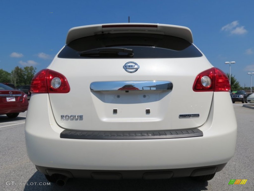 2012 Rogue S - Pearl White / Gray photo #4