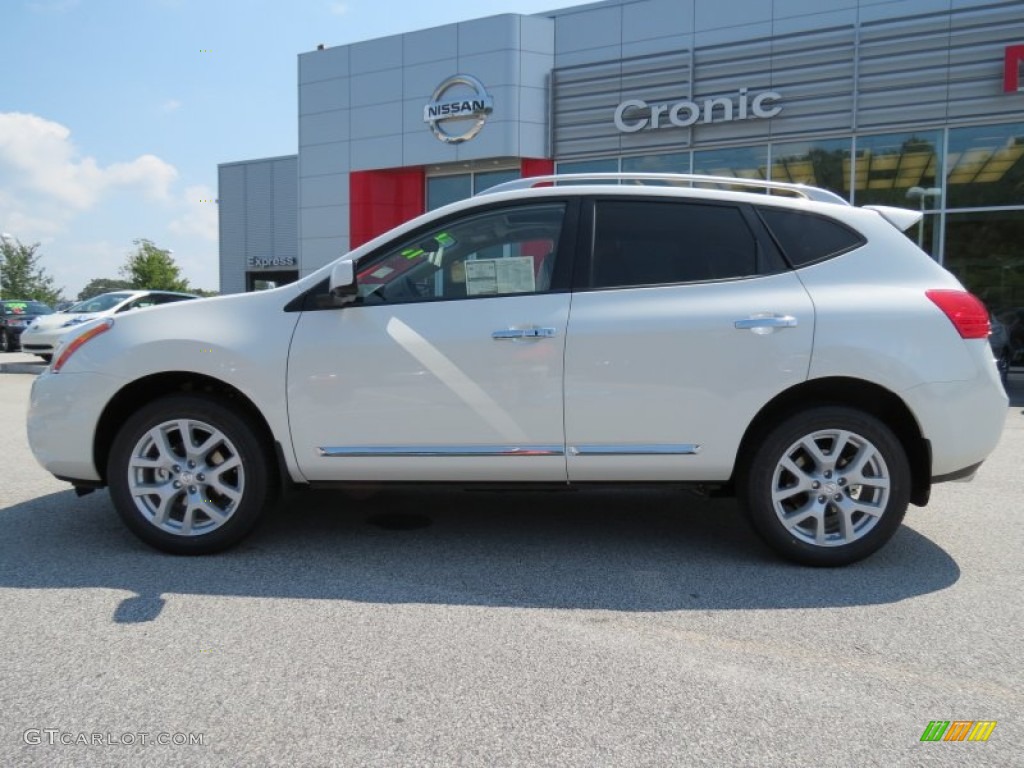 2012 Rogue SV - Pearl White / Gray photo #2