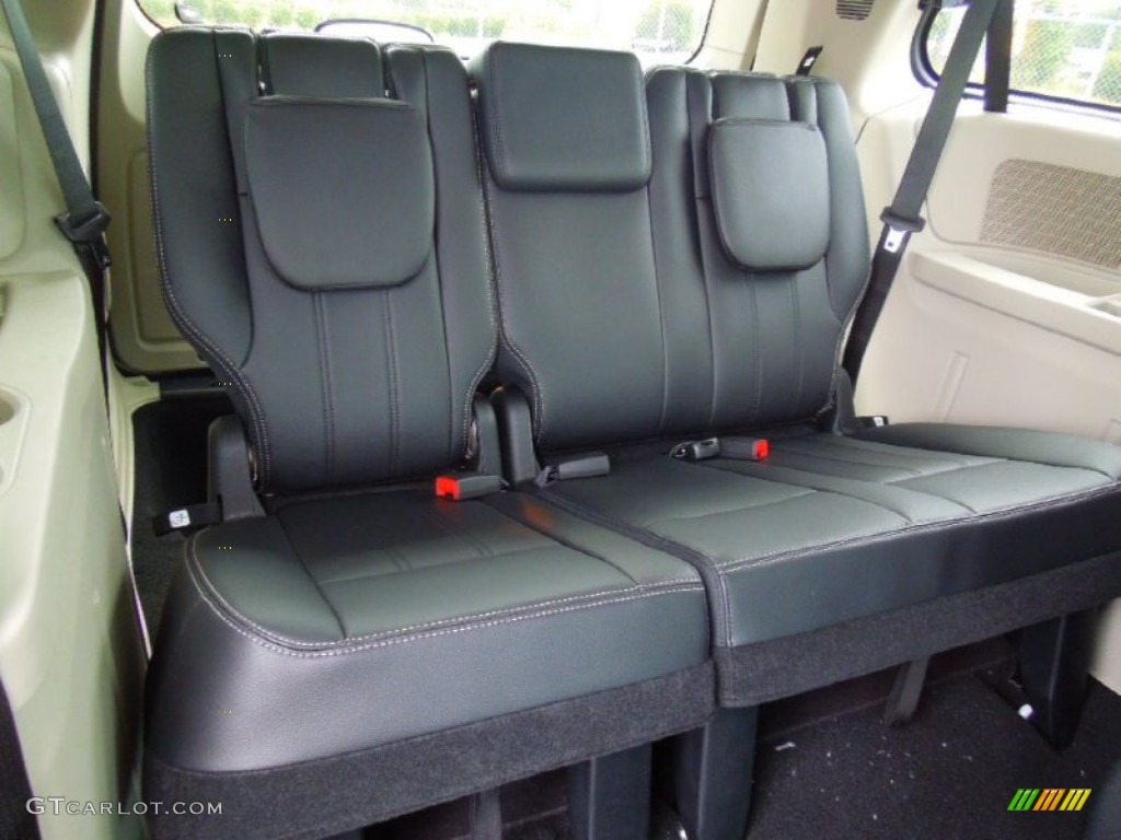 Black/Light Graystone Interior 2013 Chrysler Town & Country Touring Photo #69500872