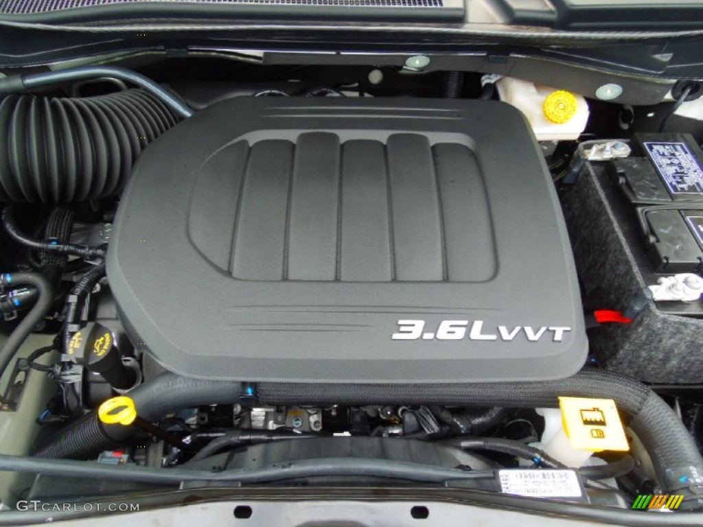 2013 Chrysler Town & Country Touring Engine Photos
